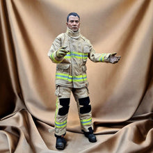 Load image into Gallery viewer, 1/6 Principal Fireman: Lee Pui-To - MJ@TreasureHearts Toys & Collectibles