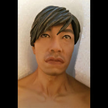 Load image into Gallery viewer, 1/6 Scale Causeway Bay Poles - Crow Statue - MJ@TreasureHearts Toys & Collectibles