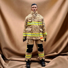 Load image into Gallery viewer, 1/6 Station Officer: Yau Bond-Chill - MJ@TreasureHearts Toys & Collectibles