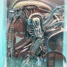 Load image into Gallery viewer, 7" Scale Action Figures - Grid Alien - MJ@TreasureHearts Toys & Collectibles