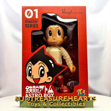 Load image into Gallery viewer, Astro Boy Master Series 01 Vinyl Collectables