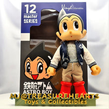 Load image into Gallery viewer, Astro Boy Master Series 12 Vinyl Collectables