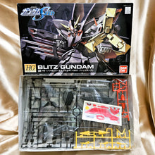 Load image into Gallery viewer, HG 1/144 R04 Blitz Gundam Gat-X207