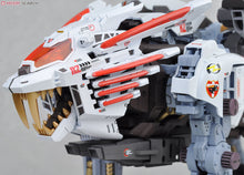 Load image into Gallery viewer, HMM ZOIDS 1/72 RZ-028 Blade Liger Mirage