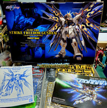 Load image into Gallery viewer, PG 1/60 ZGMF-X20A Strike Freedom Gundam