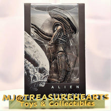 Load image into Gallery viewer, Alien Covenant-Xenomorph 7 Inch Action Figure - MJ@TreasureHearts Toys & Collectibles