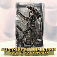 Load image into Gallery viewer, Alien Covenant-Xenomorph 7 Inch Action Figure - MJ@TreasureHearts Toys & Collectibles