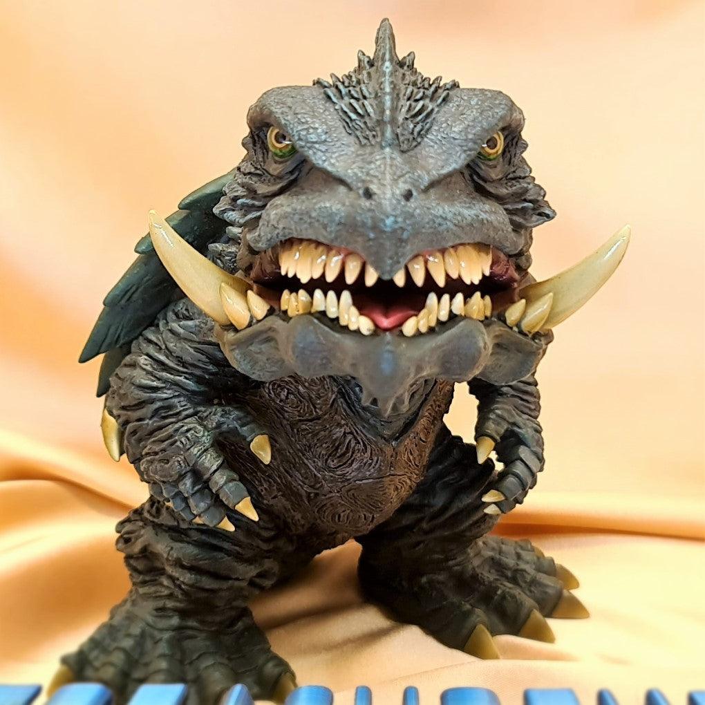 Deforeal - Godzilla Earth Complete Figure – MJ@TreasureHearts Toys