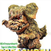 Load image into Gallery viewer, Deforeal Godzilla vs. Mechagodzilla King Caesar - MJ@TreasureHearts Toys & Collectibles