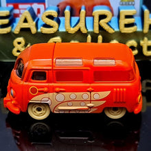 Load image into Gallery viewer, Disney Motors - Worm'n Hank - MJ@TreasureHearts Toys & Collectibles