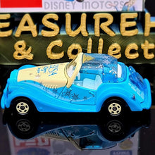 Load image into Gallery viewer, Disney Tomica Disney Motors Dreastar Elsa - MJ@TreasureHearts Toys & Collectibles