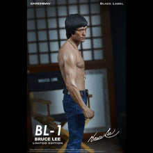 Load image into Gallery viewer, Enterbay Bruce Lee Black Label Statue Side3