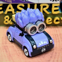 Load image into Gallery viewer, Evil Minion Car (USJ) - MJ@TreasureHearts Toys & Collectibles