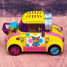 Load image into Gallery viewer, Minion Bites Ice Cream (USJ) Tomica Cars - MJ@TreasureHearts Toys & Collectibles