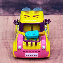 Load image into Gallery viewer, Minion Bites Ice Cream (USJ) Tomica Cars - MJ@TreasureHearts Toys & Collectibles