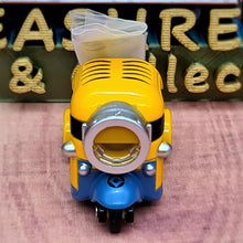 Load image into Gallery viewer, Minion Car Stuart (USJ) - MJ@TreasureHearts Toys & Collectibles