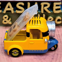 Load image into Gallery viewer, Minion Car Stuart (USJ) - MJ@TreasureHearts Toys & Collectibles