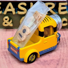 Load image into Gallery viewer, Minion Car Stuart (USJ) - MJ@TreasureHearts Toys & Collectibles