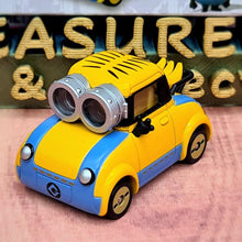 Load image into Gallery viewer, Minion Car (USJ) - MJ@TreasureHearts Toys & Collectibles