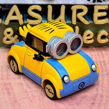 Load image into Gallery viewer, Minion Car (USJ) - MJ@TreasureHearts Toys & Collectibles