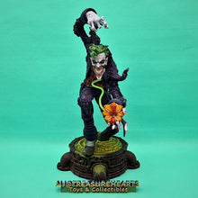 Load image into Gallery viewer, The Joker - Gotham City Nightmare (EXCLUSIVE) - MJ@TreasureHearts Toys & Collectibles