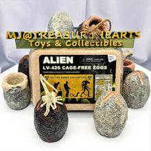 Load image into Gallery viewer, 7 Inch Alien Egg &amp; Facehugger Pack - MJ@TreasureHearts Toys &amp; Collectibles
