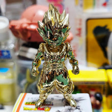 Load image into Gallery viewer, Absolute Chogokin DZ-07 - Gogeta Gold
