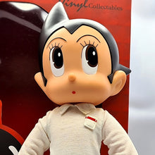 Load image into Gallery viewer, Astro Boy Master Series 01 Vinyl Collectables
