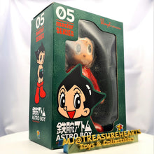 Load image into Gallery viewer, Astro Boy Master Series 05 Vinyl Collectables
