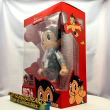 Load image into Gallery viewer, Astro Boy Master Series 16 Vinyl Collectables
