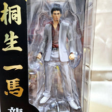 Load image into Gallery viewer, DIGST Yakuza-Like a Dragon Kazuma Kiryu Figure Front Closeup
