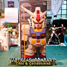 Load image into Gallery viewer, Jumbo Soft Vinyl Figure SD RX-78-2 Box Left
