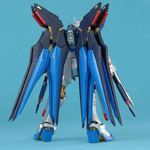 Load image into Gallery viewer, MG 1/100 Strike Freedom Gundam(Extra Finish Ver.)
