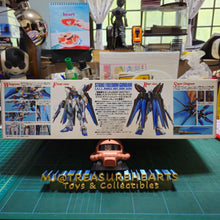 Load image into Gallery viewer, MG 1/100 Strike Freedom Gundam(Extra Finish Ver.)
