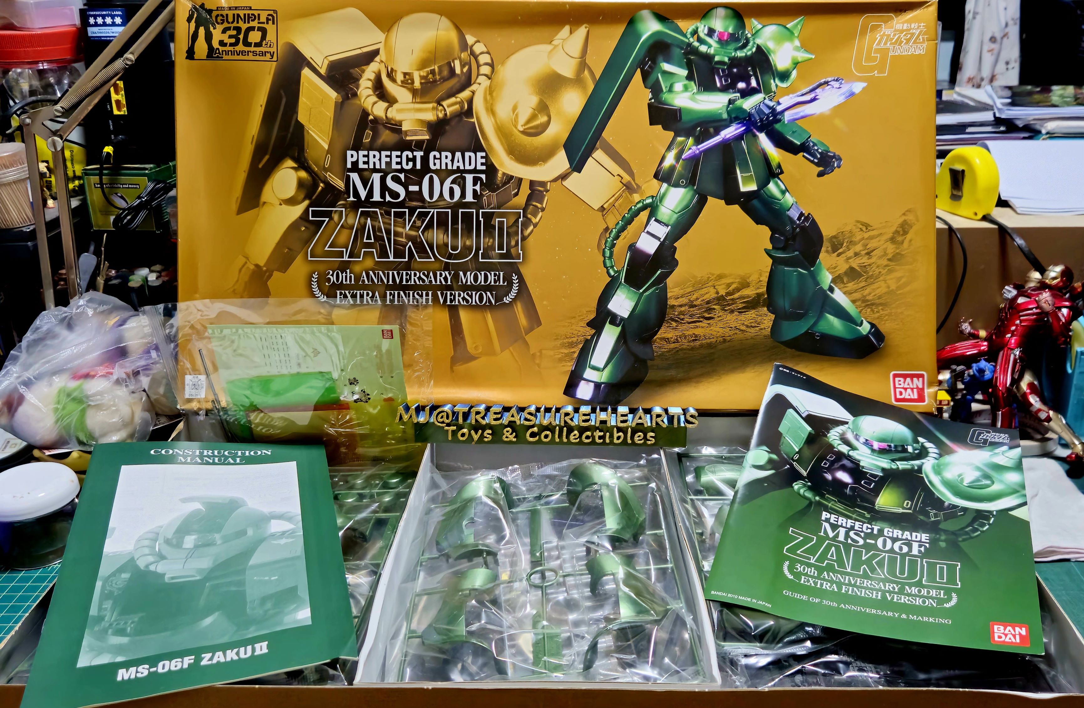 PG 1/60 MS-06F Zaku II 30th Anniv.(Extra Finish) – MJ