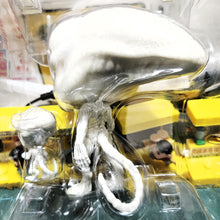 Load image into Gallery viewer, POP! Alien Covenant Neomorph &amp; Toddler

