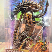 Load image into Gallery viewer, Alien - 7 Inch Figure Series 13 Kenner-Scorpion Alien - MJ@TreasureHearts Toys &amp; Collectibles
