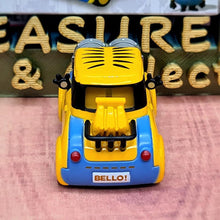 Load image into Gallery viewer, Minion Car (USJ) - MJ@TreasureHearts Toys &amp; Collectibles
