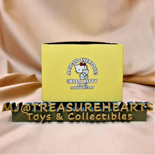 Load image into Gallery viewer, Pompompurin Hello Kitty Bubbly World - MJ@TreasureHearts Toys &amp; Collectibles
