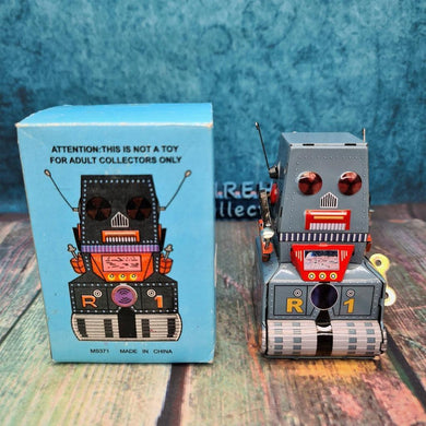 Vintage Mini Robot Series Tank Iron Sheet Windup - MJ@TreasureHearts Toys & Collectibles