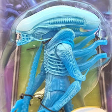 Load image into Gallery viewer, Warrior Alien - 7 Inch Vicious Alien Attacker - MJ@TreasureHearts Toys &amp; Collectibles

